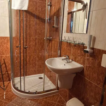 Gasthof U Zlate Lipy Noviny pod Ralskem
